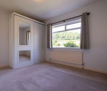 3 bedroom detached bungalow to rent - Photo 6