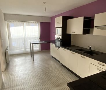 Location Appartement 5 pièces 103m² EVREUX 27000 - Photo 4