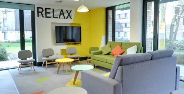 Extra Large Standard Double Ensuite - Photo 1