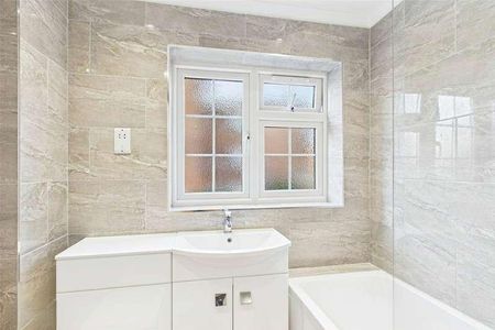 Grove Court, Bath Road, Maidenhead, Berkshire, SL6 - Photo 4