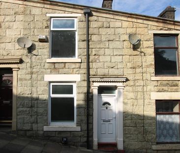 2 bedroom terraced house to rent - Photo 4