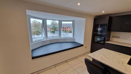 1 bedroom in a flat share to rent - Photo 4