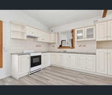 26 Vitana Avenue, Ingle Farm, SA 5098 - Photo 3