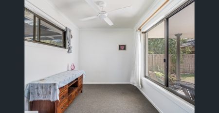 Single Level Villa in Ideal Location - Photo 4