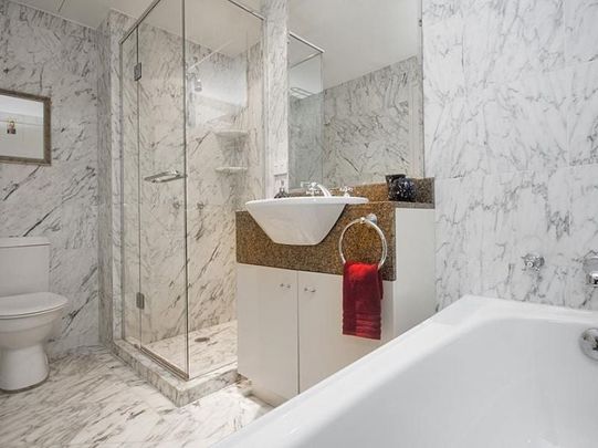 LUXURIOUS STUDIO APARTMENT | Furnished - Photo 1