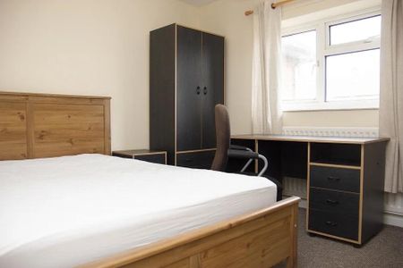 5 bedroom house to rent - Photo 3