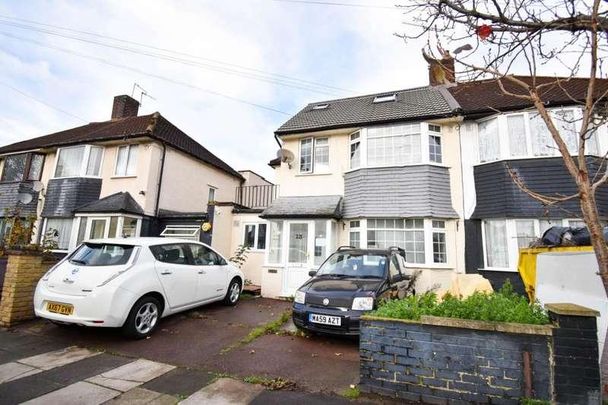 Bracondale Road, Abby Wood, London, SE2 - Photo 1