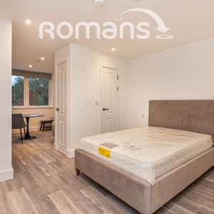 studio to rent - Photo 2