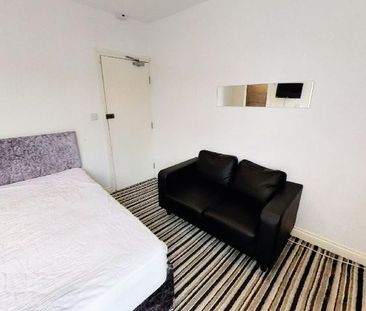 Queens Road, Leicester - Photo 2