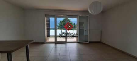 Location Appartement 3 pièces 63m² ST ISMIER 38330 - Photo 2