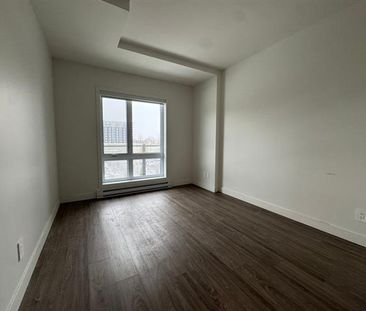 285 Boul. Hymus - Photo 2