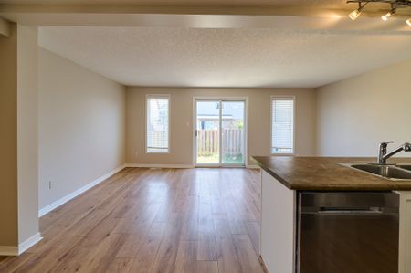 For Lease - 16 Chantilly Street, Kitchener, Ontario - Photo 5