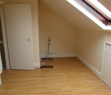 ***Available NOW* A one bedroom second floor property in the heart ... - Photo 1