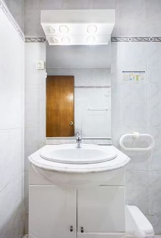 Calle de Estanislao Figueras, Madrid, Community of Madrid 28008 - Foto 4