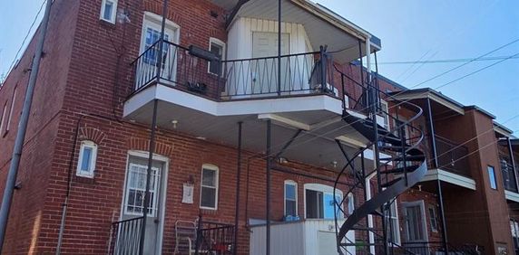 Appartement Rosemont/La Petite-Patrie (Montréal) À Louer - Photo 2