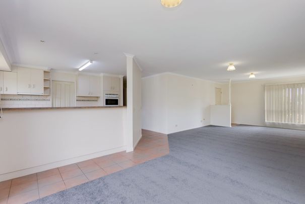 16 Chelsea Boulevard, Strathdale - Photo 1