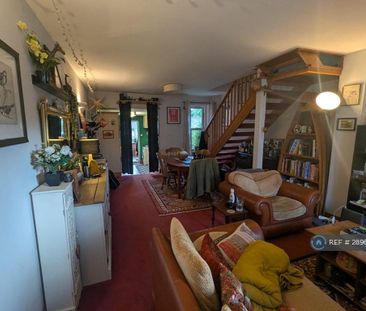 2 bedroom terraced house to rent - Photo 5