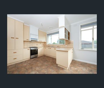 72 Doveton Avenue, Eumemmerring, Vic 3177 - Photo 2