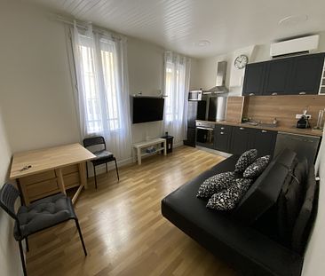 Appartement 1 pièces 18m2 MARSEILLE 4EME 650 euros - Photo 1