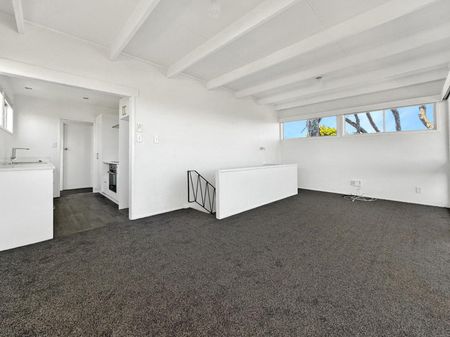 1/8 Rewi Street, Torbay - Photo 2