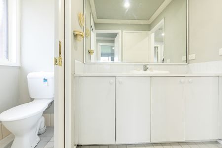 Family Home With Pool In Convenient Location! - Photo 5