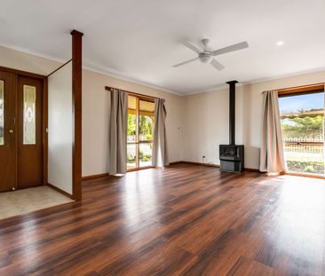 16 Trafalgar Drive - Photo 1