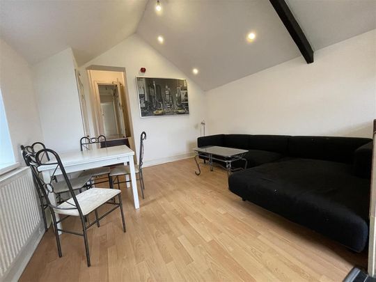 3 bedroom apartment to rent - Photo 1