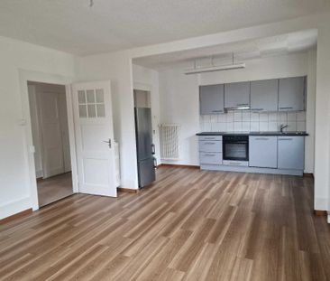 APPARTEMENT DE 3 PIECES AU 1ER ETAGE AVEC BALCON - Photo 2