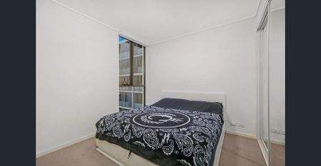 Unique One Bedroom Apartment + Study with District Views - Photo 2