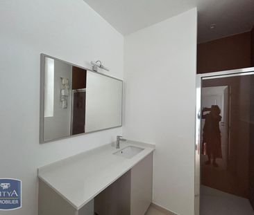 Location Appartement 3 pièces 71m² CANNES 06400 - Photo 5