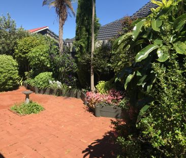 Desirable One Tree Hill - Photo 5