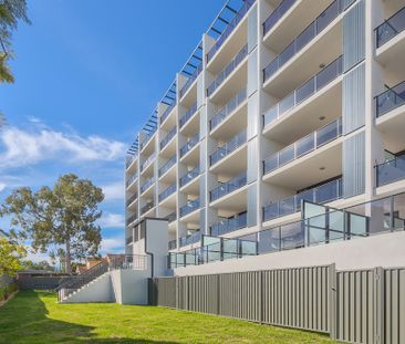 As New Massive large 1 Bedroom Apartment at Prime Location - Photo 4
