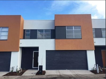 Modern Charm & Convenience in Every Corner - Photo 5