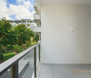 Mirvac-Built 2 bedroom Apartment in the Popular Finery Building - Photo 3