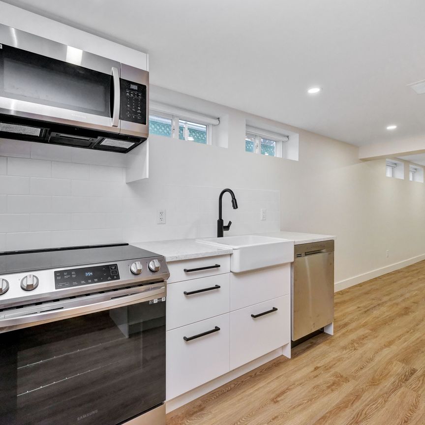 For Lease - 1913 Tweed Avenue, Elmvale Acres and Area, Ontario - Photo 1