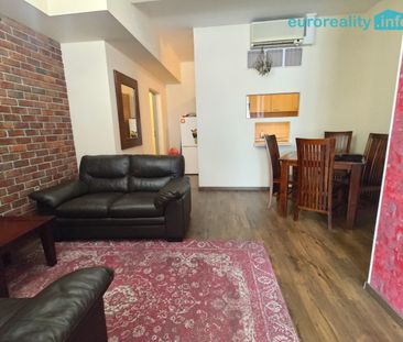 Pronájem bytu 2+1 80 m² - Fotografie 1