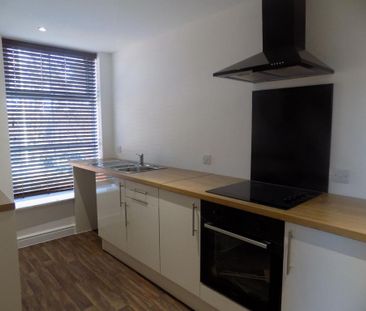 2 bedroom flat to rent - Photo 3