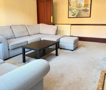 1 Bed Flat - Photo 1