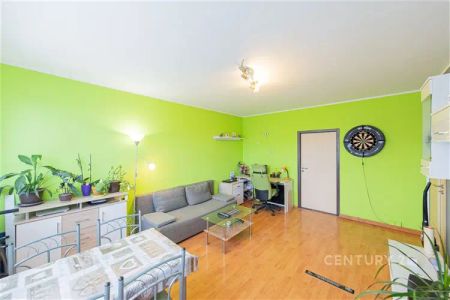 Pronájem prostorného bytu 3+1 s balkonem, Skupova, Olomouc - Fotografie 3