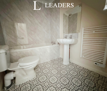 2 bedroom apartment to rent High Street, Gorleston, Great Yarmouth,... - Photo 5