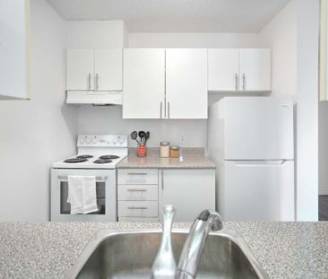 2500 Cavendish Blvd., Montréal, QC - Photo 6