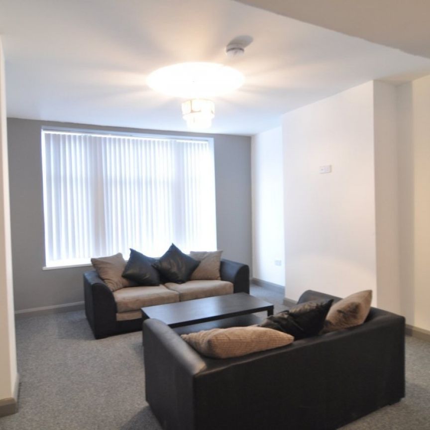 1 bed House Share - To Let - Photo 1