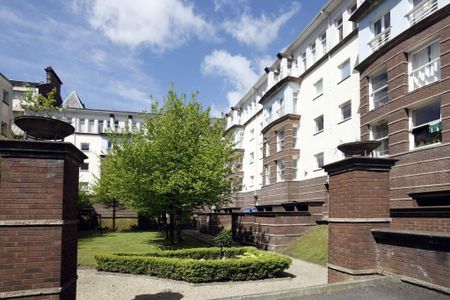 1 Bed Flat, Ingram Street, G1 - Photo 5