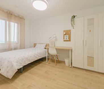 Calle de Pizarro, Getafe, Community of Madrid 28902 - Photo 5