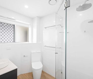 Freshly renovated retreat - Photo 4