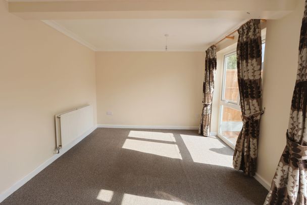 3 Bedroom Home – Professional Let - Photo 1