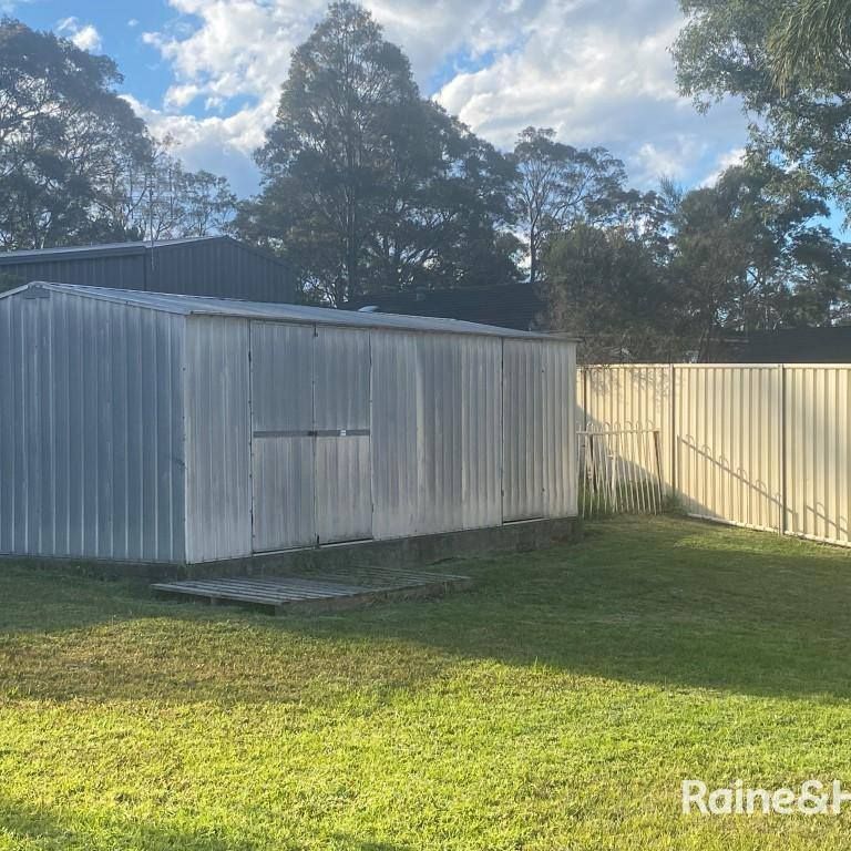 FAMILY HOME WITH SPACIOUS YARD - Photo 1