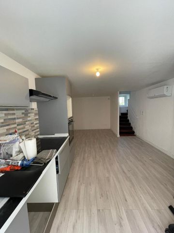 Location Maison 4 pièces 85m² ROUGIERS 83170 - Photo 2