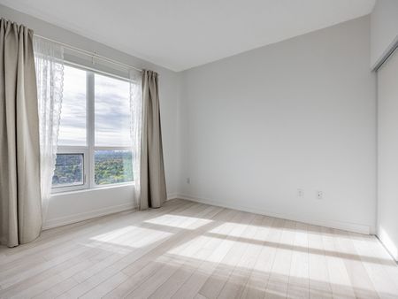 For Lease - 117 McMahon Drive Unit# 3702, Toronto, Ontario - Photo 5