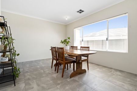 17 Amphion View, 6208, Ravenswood Wa - Photo 3